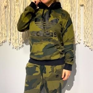 Adidas two piece set, sweatshirt and sweatpants